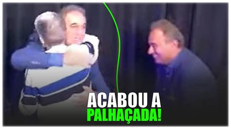 FARID QUEBRA PROTOCOLO NO FINAL DA LIVE DO ANO DÊNIS ABRAHÃO YouTube