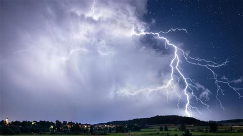 Avertizare meteo ANM Cod Galben de vânt puternic grindină și