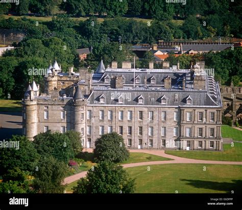 Palace Of Holyrood House Edinburgh Scotland Uk Stock Photo Alamy