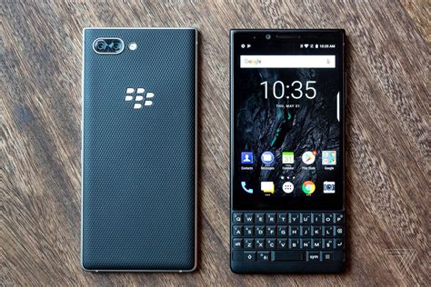 BlackBerry regresará en 2021 con nuevos smartphones con teclado físico