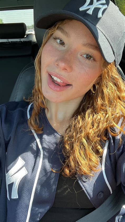 Jada Gomillion | easy & natural @hourglasscosmetics brushes & skin tint