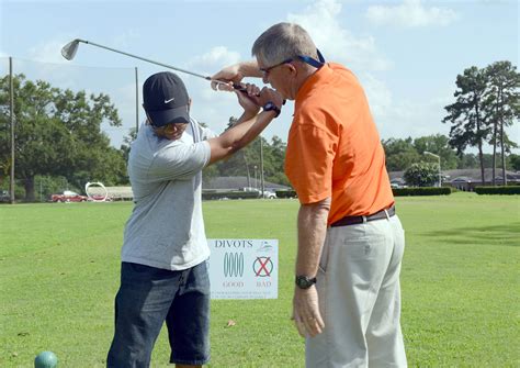 Tee Time! Pine Oaks Golf Course welcomes newbies, pros > Robins Air ...