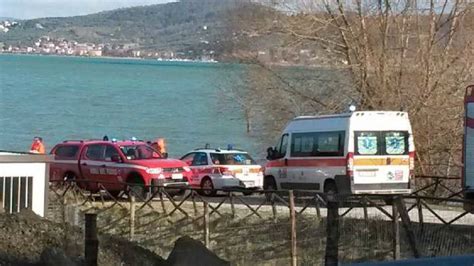 Trasimeno Monte Del Lago Trovato Corpo Senza Vita Di Una Donna