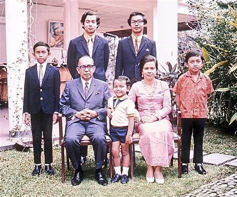 Koleksi Gambar Tun Abdul Razak Hussein