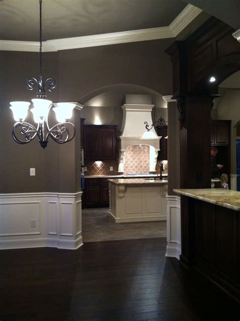 Sherwin Williams Tavern Taupe And Navajo White Paint Colors For Home