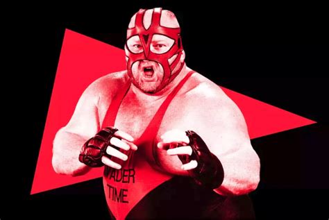 Pro Wrestler Vader Dies at 63