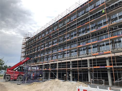 Richtfest F R Z Gige Grundschule Am Blockdammweg In Lichtenberg