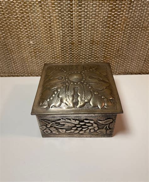 Vintage Decorative Metal Boxvintage Boxesvintage Home Decor Etsy