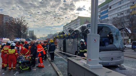 Video Primele Imagini Cu Accidentul Grav De La Intrarea N Pasajul