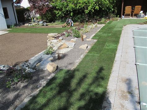 Moderne Gartengestaltung Mit Natursteinmauer In Nieder Sterreich