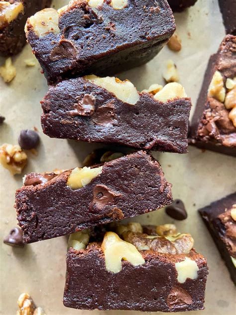 Fudgy Double Chocolate Brownies With Walnuts Sugary Logic