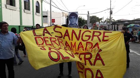 Piura As Se Vivi La Marcha En Contra Del Indulto A Fujimori Peru