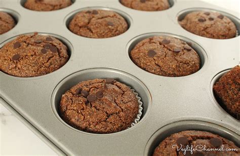 Muffins Con Farina Integrale Di Grano Saraceno E Gocce Di Cioccolato