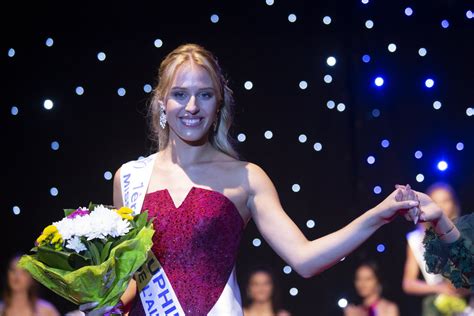 En Images No Mie Debras Est La Nouvelle Miss Pays De L Ain