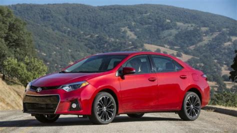 foto seberapa menarik generasi terbaru sedan corolla