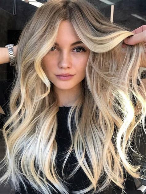 Long Blonde Wavy 150 Density Preplucked Human Wigs Lace Front Wigs Wit