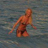 Denise Van Outen Bikini Candids In Dubai Phun Org Forum