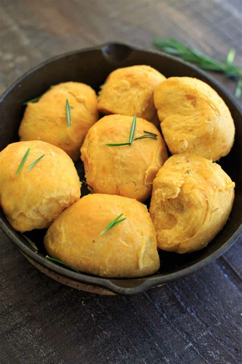 Maple Sweet Potato Dinner Rolls With Fresh Rosemary