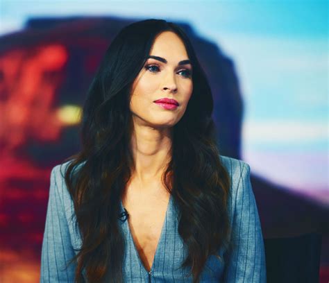 Megan Fox Wonder Woman Peinte