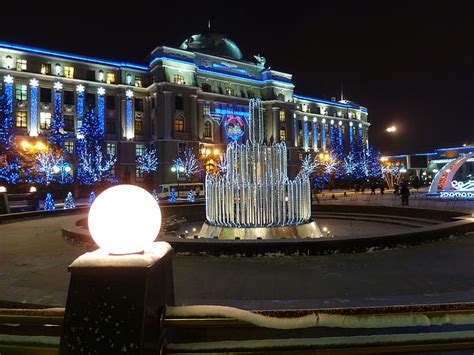 Kharkov Management South Railway Station Square HD Wallpaper