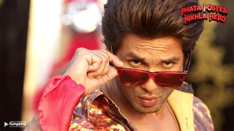 Shahid Kapoor In Phata Poster Nikla Hero Wallpaper