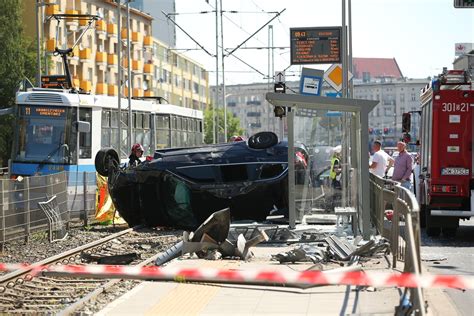 Tragiczny Wypadek Na Ul Grabiszy Skiej Galeria Zdj