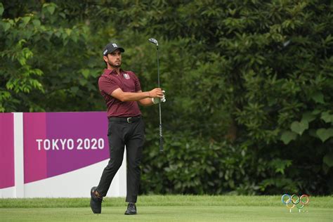 Golfistas Mexicanos Carlos Ortiz Y Abraham Ancer Contentos Y