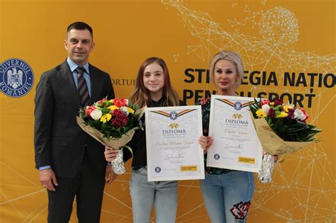 Gimnasta Sabrina Voinea Maneca felicitată de Ministrul Sportului