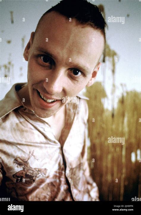 EWEN BREMNER, TRAINSPOTTING, 1996 Stock Photo - Alamy