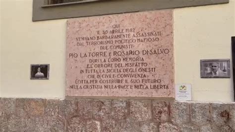 Palermo Studenti Puliscono La Lapide Commemorativa Di Pio La Torre E