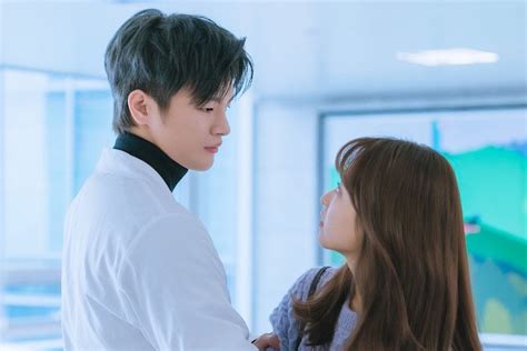 Seo In Guk And Park Bo Young Have Heart Fluttering First Encounter In “doom At Your Service”