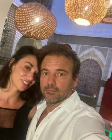 PHOTO Stéphane Henon en couple sa compagne est une séduisante et pulpeuse brunette sosie d