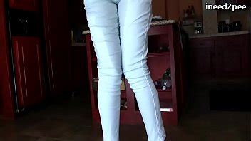 Chicas Con Vejigas Llenas Mojando Sus Bragas Jeans XVIDEOS