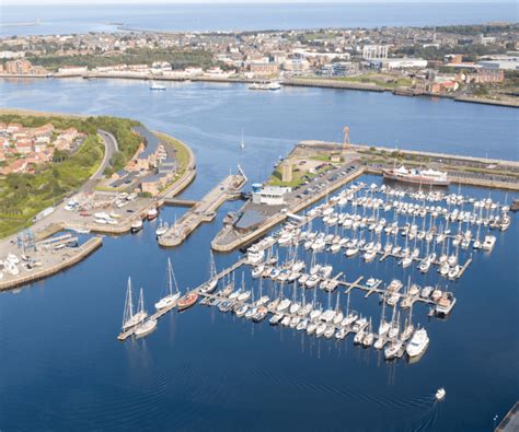 berthing  royal quays marina boatfolk