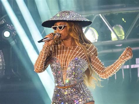 Beyonc Publicist Answers Erykah Badu S Hair Copy Claims With Receipts