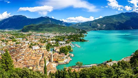 Lago Di Garda Boom Di Turisti Polacchi E Arabi Calano I Tedeschi