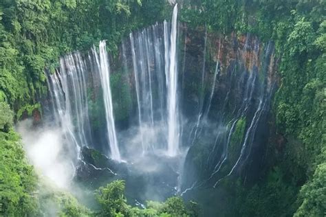 Pesona Air Terjun Tumpak Sewu Jawa Timur Suguhkan Keindahan Alam Bak