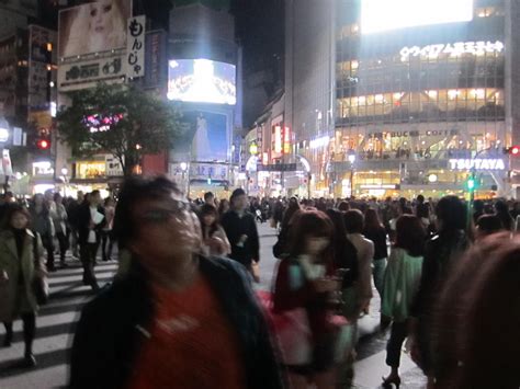 Ryan and Jo Go Nihon!: Tokyo - The Shibuya Scramble