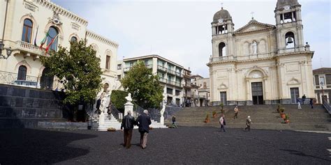 Zafferana Etnea Tutto Pronto Per La Edizione Del Premio Di Pittura