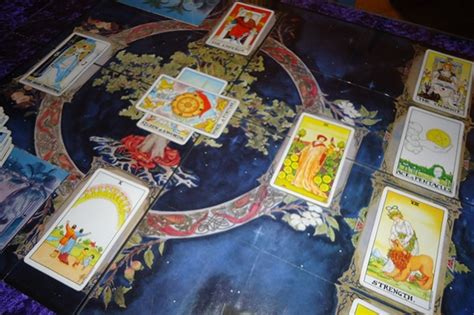 The Types Of Tarot Decks Tarot Prophet Free 3 Card Tarot Reading