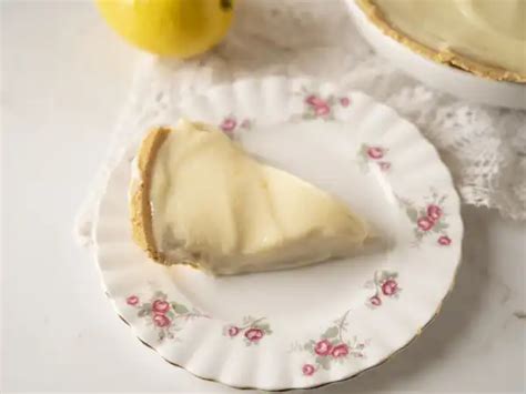 No-Bake Lemon Icebox Pie