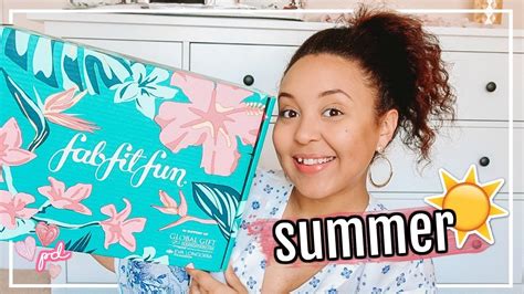 Summer Must Haves 2019 Fabfitfun Summer Unboxing Page Danielle