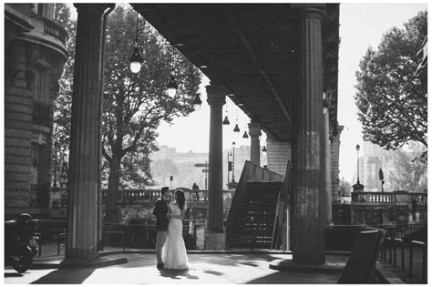 Paris Autumn Wedding Photoshoot At Bir Hakeim Alexandra III Bridge