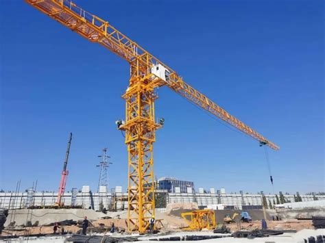 Advanced Production Process Qtz Ton Flat Top Tower Crane