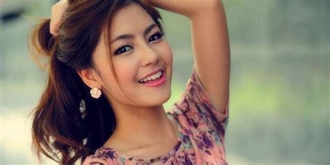 STREAMING VIDOE BOKEP Shemale Latina Dalam Bikini Mengisap Kontol Besar Nonton Streaming Film