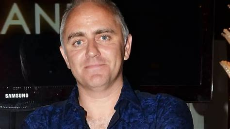 dine   narrator dave lamb reveals channel  show
