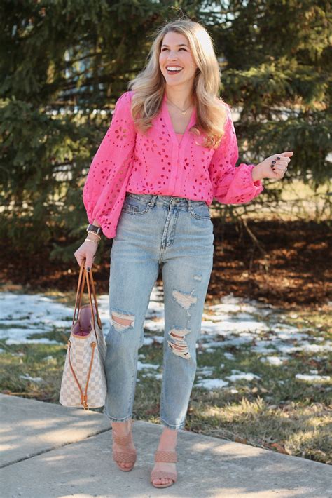 Lace Duster Outfit Idea For Spring Doused In Pink