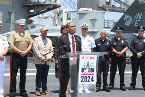 La Officials Military Leaders Kick Off 9th Annual La Fleet Week Aboard