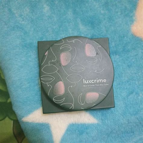 Jual Luxcrime Two Way Cake Shade Custard Shopee Indonesia