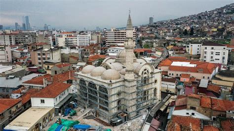 Depremde hasar gören asırlık cami restore edilerek yeniden ibadete açılacak